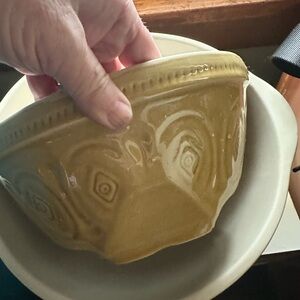 Vintage Style Gold Mixing Bowl “At home America”  set of 3 bowls beautiful style